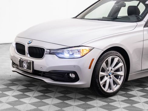 Used 2016 BMW 320i xDrive 320i xDrive image 32