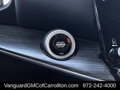 Used 2024 Jeep Wagoneer Series II w/ Flexible Seating Group image 19