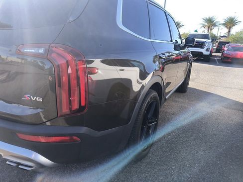 Used 2020 Kia Telluride S w/ S 8 Passenger Seating Package image 6