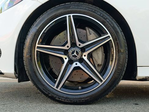 Used 2018 Mercedes-Benz C 300 4MATIC Sedan image 15