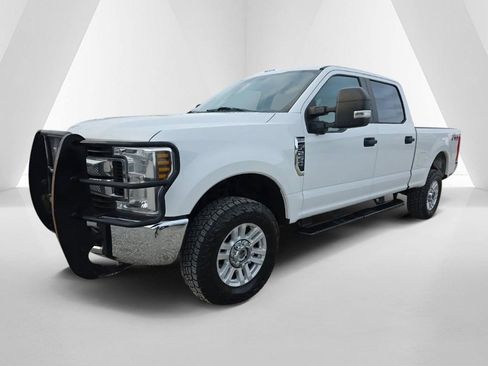 Used 2019 Ford F250 XL w/ STX Appearance Package image 2