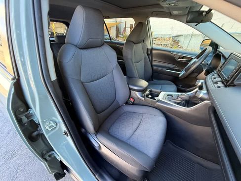 Used 2020 Toyota RAV4 Limited w/ Limited Grade Weather Package AWD/4WD image 15