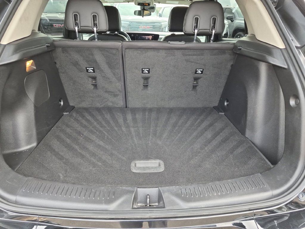 Used 2024 Buick Encore GX Sport Touring FWD image 38