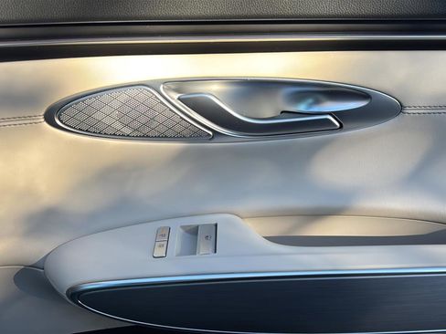 Certified 2026 Genesis GV70 2.5T Select image 38