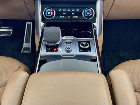 Used 2023 Land Rover Range Rover Autobiography AWD/4WD image 12