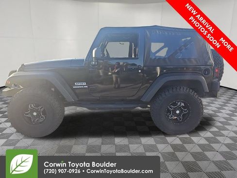 Used 2012 Jeep Wrangler Sport AWD/4WD image 4