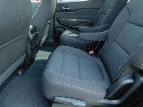 Used 2023 GMC Acadia SLE w/ Elevation Edition image 22