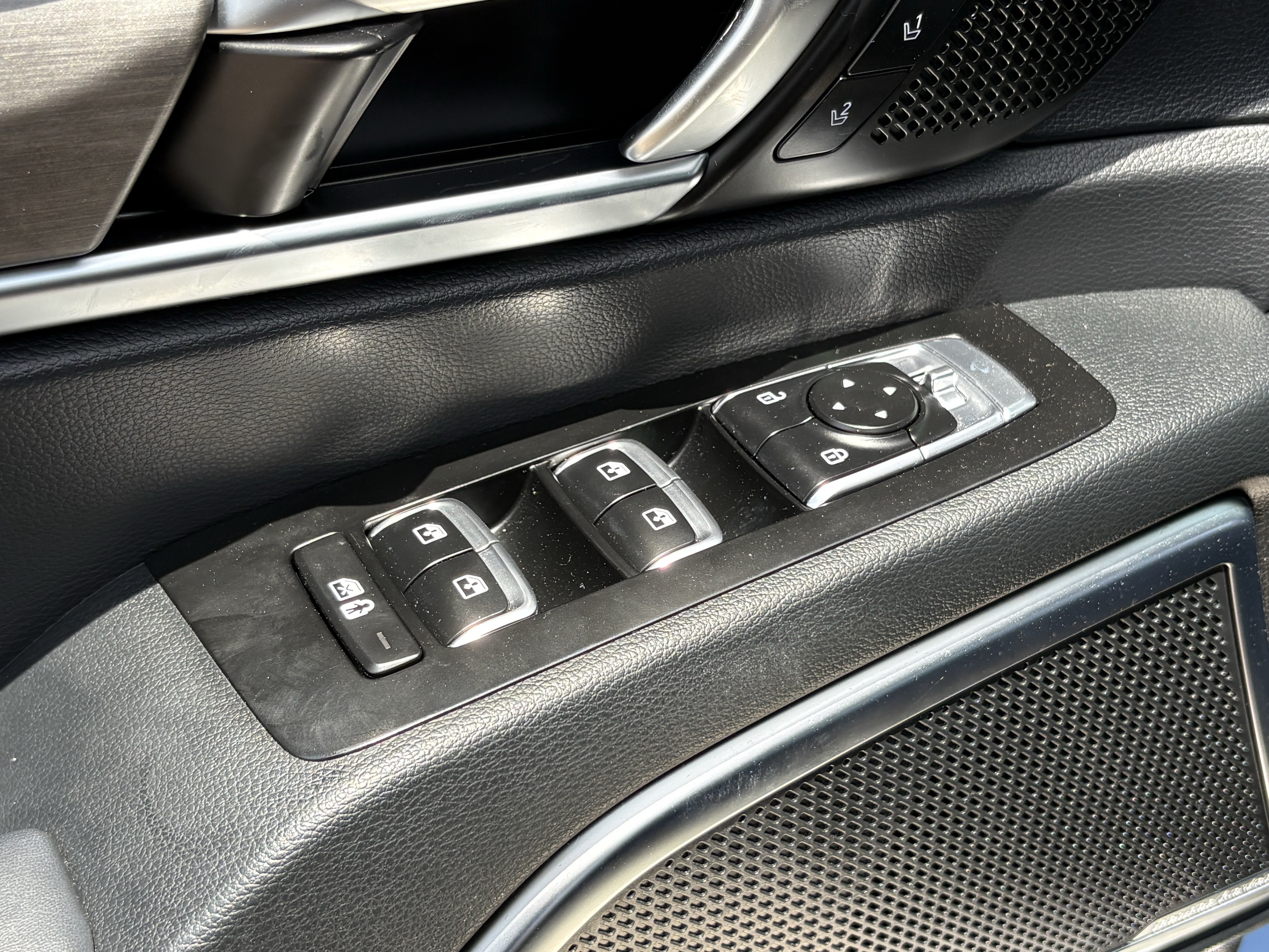 Certified 2025 Kia Telluride SX X-Line AWD/4WD image 21