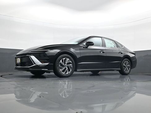 New 2026 Hyundai Sonata Blue FWD image 21