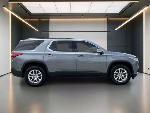 Used 2019 Chevrolet Traverse LT FWD image 6