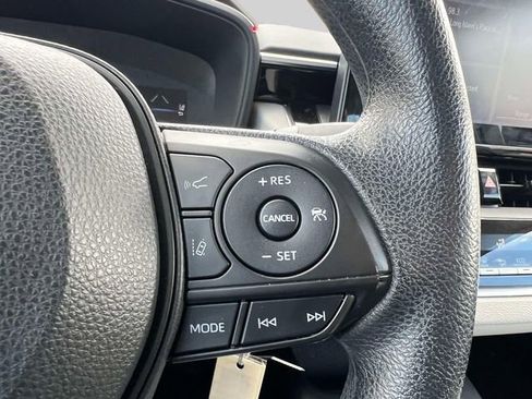 Used 2022 Toyota Corolla LE image 26