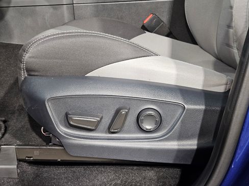 Certified 2025 Toyota Tacoma TRD Off-Road w/ TRD Off Road Upgrade Package image 23