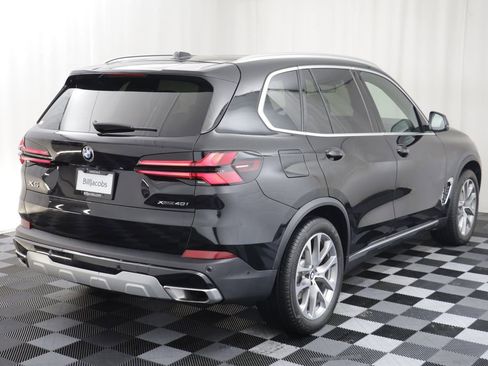 Used 2024 BMW X5 xDrive40i w/ Premium Package AWD/4WD image 19