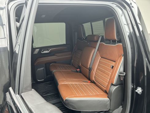 Used 2024 GMC Sierra 2500 Denali Ultimate w/ Max Trailering Package image 13