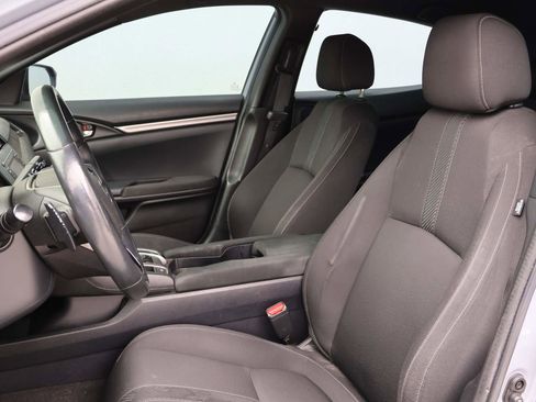 Used 2019 Honda Civic Sport image 8
