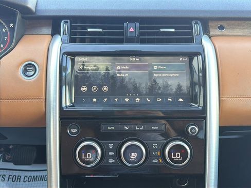 Used 2018 Land Rover Discovery HSE Luxury AWD/4WD image 25