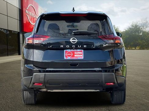 New 2026 Nissan Rogue SV image 8