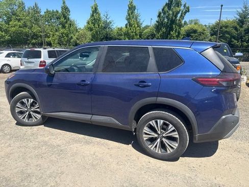 Used 2023 Nissan Rogue SV AWD/4WD image 7