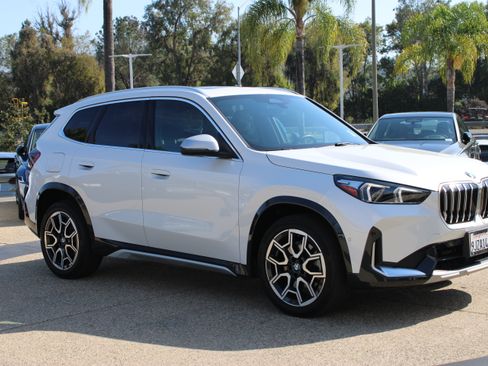 Used 2023 BMW X1 xDrive28i w/ Convenience Package AWD/4WD image 8