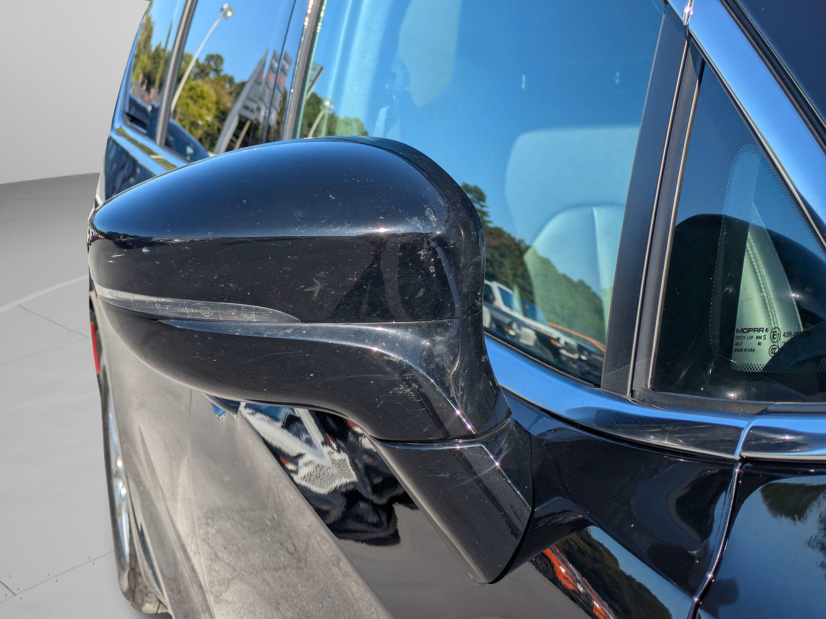 Used 2025 Chrysler Pacifica Select FWD image 30