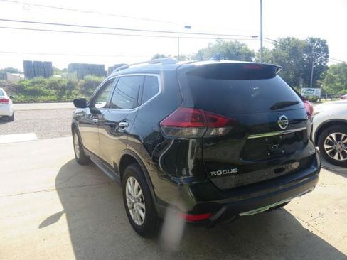 Used 2018 Nissan Rogue SV AWD/4WD image 5