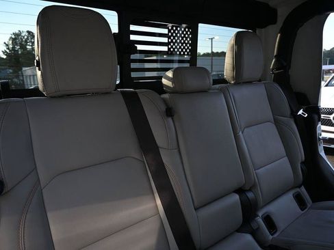 Used 2022 Jeep Gladiator Mojave w/ Cold Weather Group AWD/4WD image 20