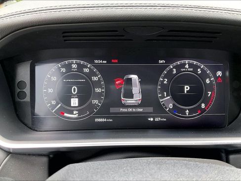 Used 2018 Land Rover Range Rover Sport Supercharged AWD/4WD image 13