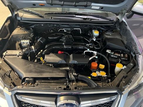 Used 2017 Subaru Crosstrek 2.0i Premium image 12