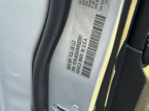 Used 2022 Jeep Grand Cherokee L Overland w/ Advanced Protech Group III image 28