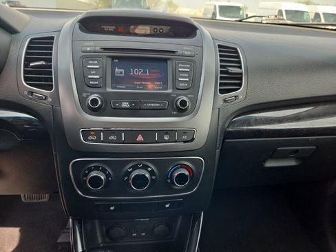 Used 2014 Kia Sorento LX AWD/4WD image 31