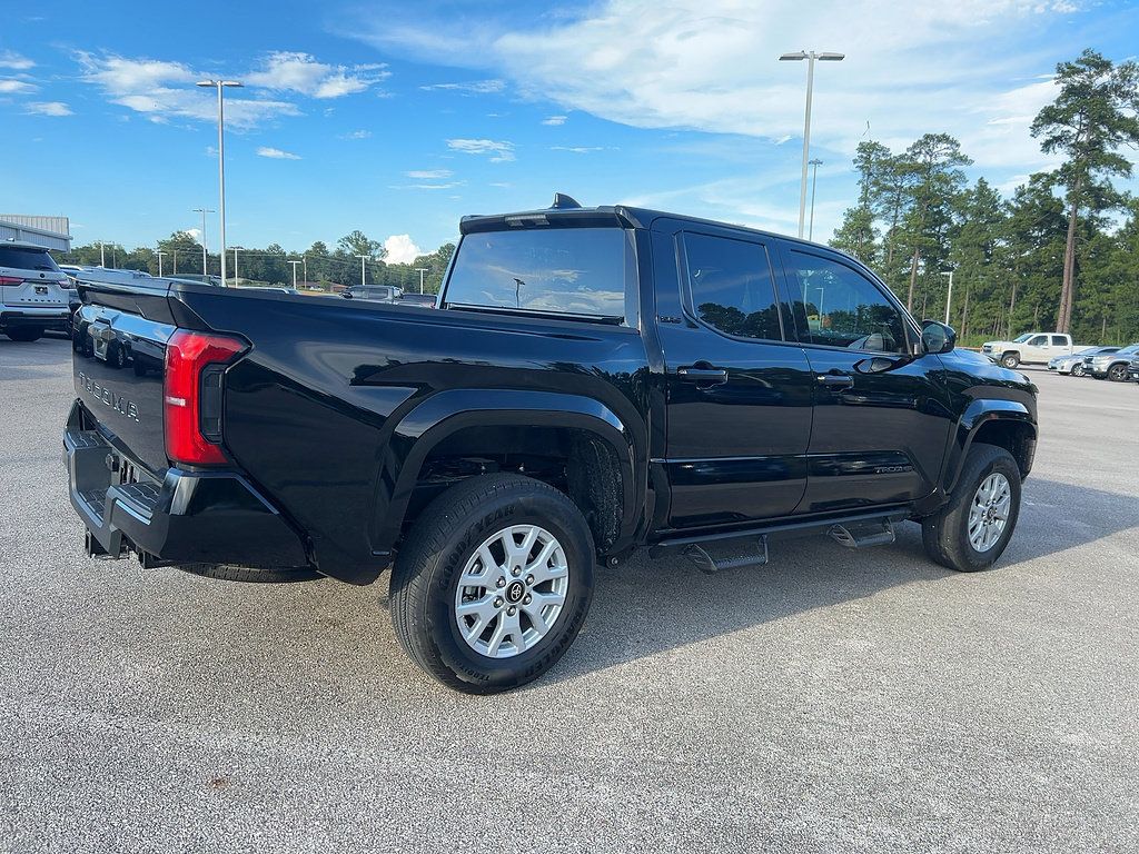 Used 2026 Toyota Tacoma SR5 AWD/4WD image 2