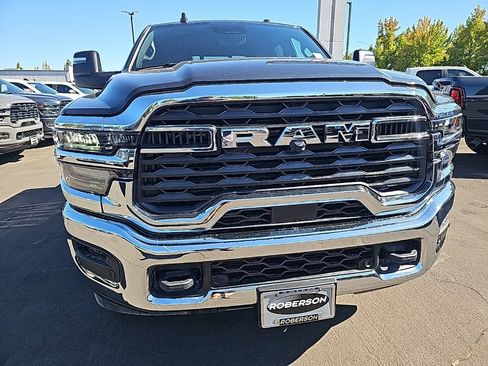 New 2026 RAM 2500 Tradesman AWD/4WD image 7