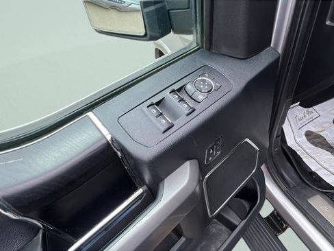 Used 2020 Ford F150 Platinum w/ Equipment Group 701A Luxury AWD/4WD image 10