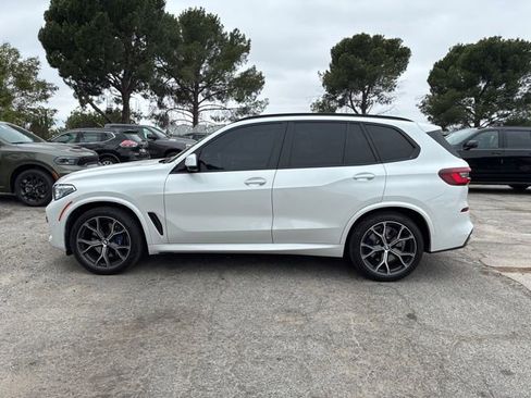 Used 2021 BMW X5 xDrive40i w/ M Sport Package AWD/4WD image 4