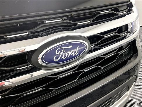 Used 2024 Ford Expedition Limited RWD image 30