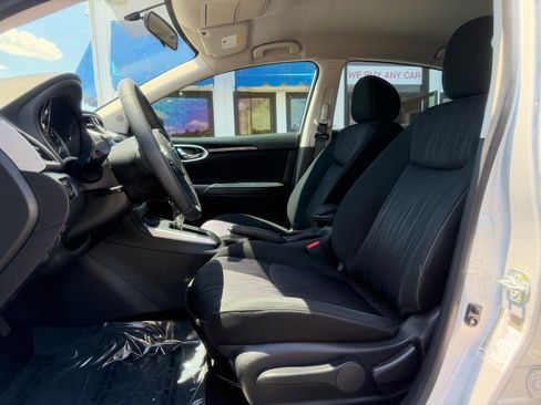 Used 2019 Nissan Sentra SV FWD image 11