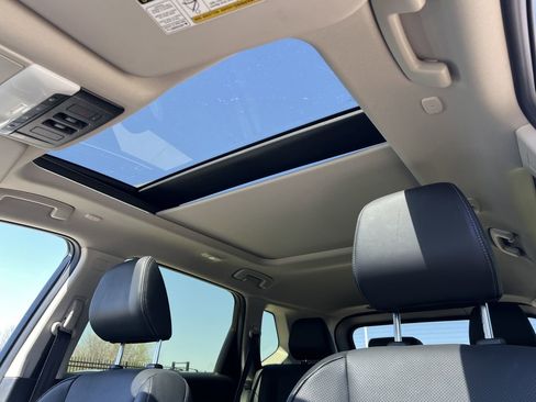 Certified 2025 Nissan Rogue Platinum image 11