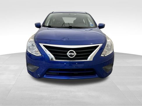 Used 2016 Nissan Versa SV FWD image 9