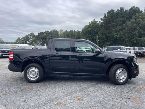 New 2025 Ford Maverick XL image 2