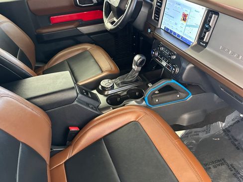 Used 2023 Ford Bronco Outer Banks image 15