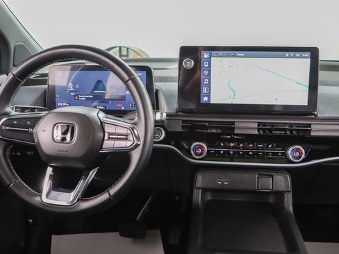 Used 2024 Honda Prologue Touring image 17