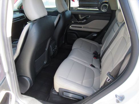 Used 2025 Lincoln Corsair FWD w/ Equipment Group 101A image 32