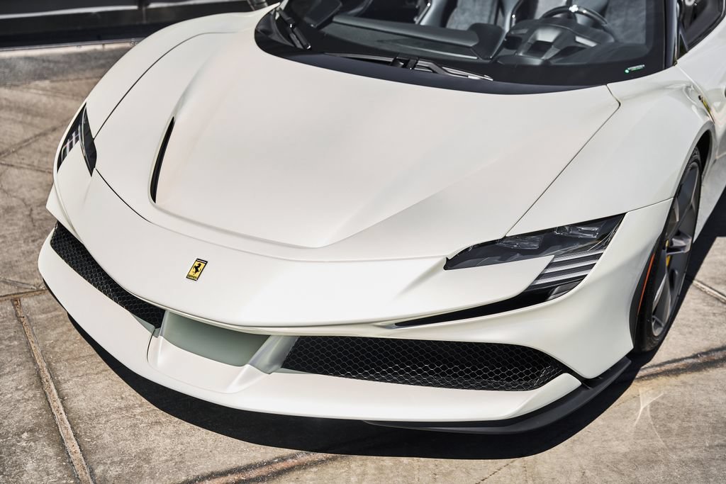 Used 2022 Ferrari SF90 Spider AWD/4WD image 7