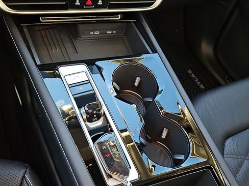 New 2026 Volkswagen Atlas SE image 16