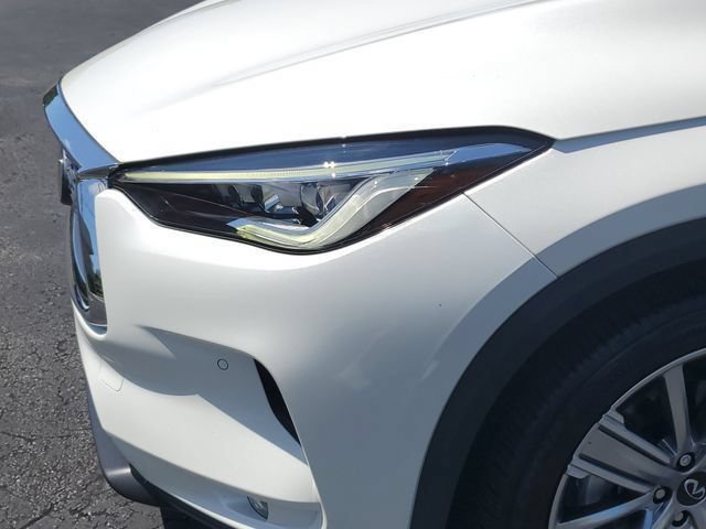 Used 2023 INFINITI QX50 Sensory AWD/4WD image 11
