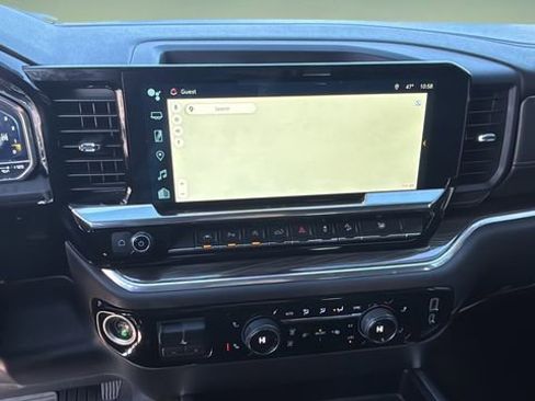 Used 2022 Chevrolet Silverado 1500 LT Trail Boss w/ LT Trail Boss Premium Package image 22