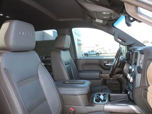Used 2022 GMC Sierra 2500 Denali AWD/4WD image 15
