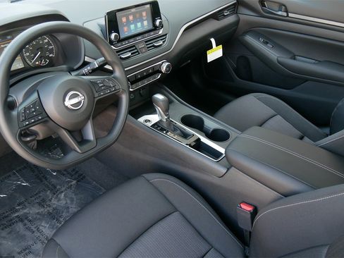 Certified 2024 Nissan Altima 2.5 S image 15