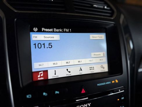 Used 2018 Ford Explorer Limited w/ Equipment Group 301A image 33