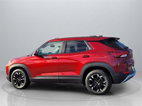 Used 2023 Chevrolet TrailBlazer LT w/ Convenience Package image 4